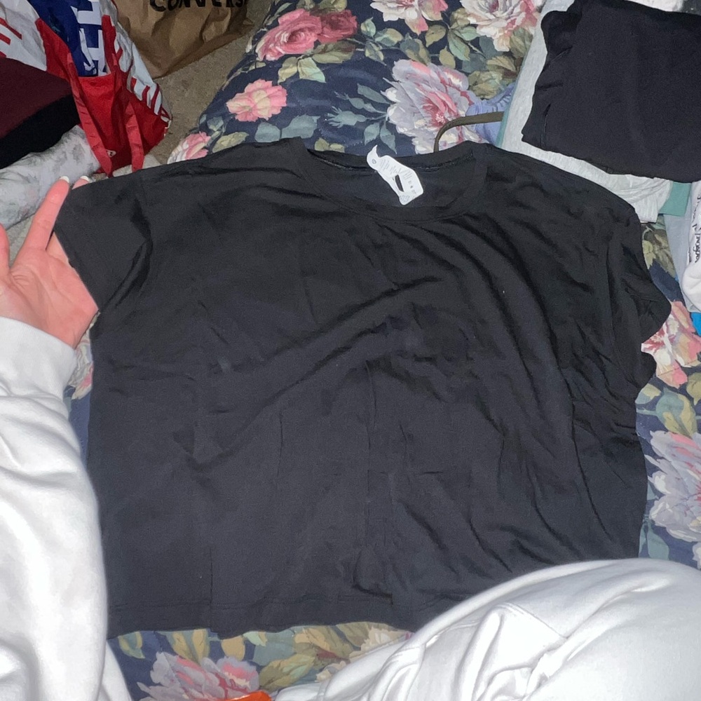 Lululemon cates tee